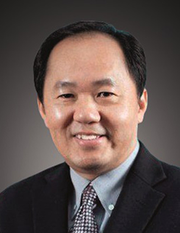 Mr Chua Song Khim, Deputy Chief Executive, NUHS