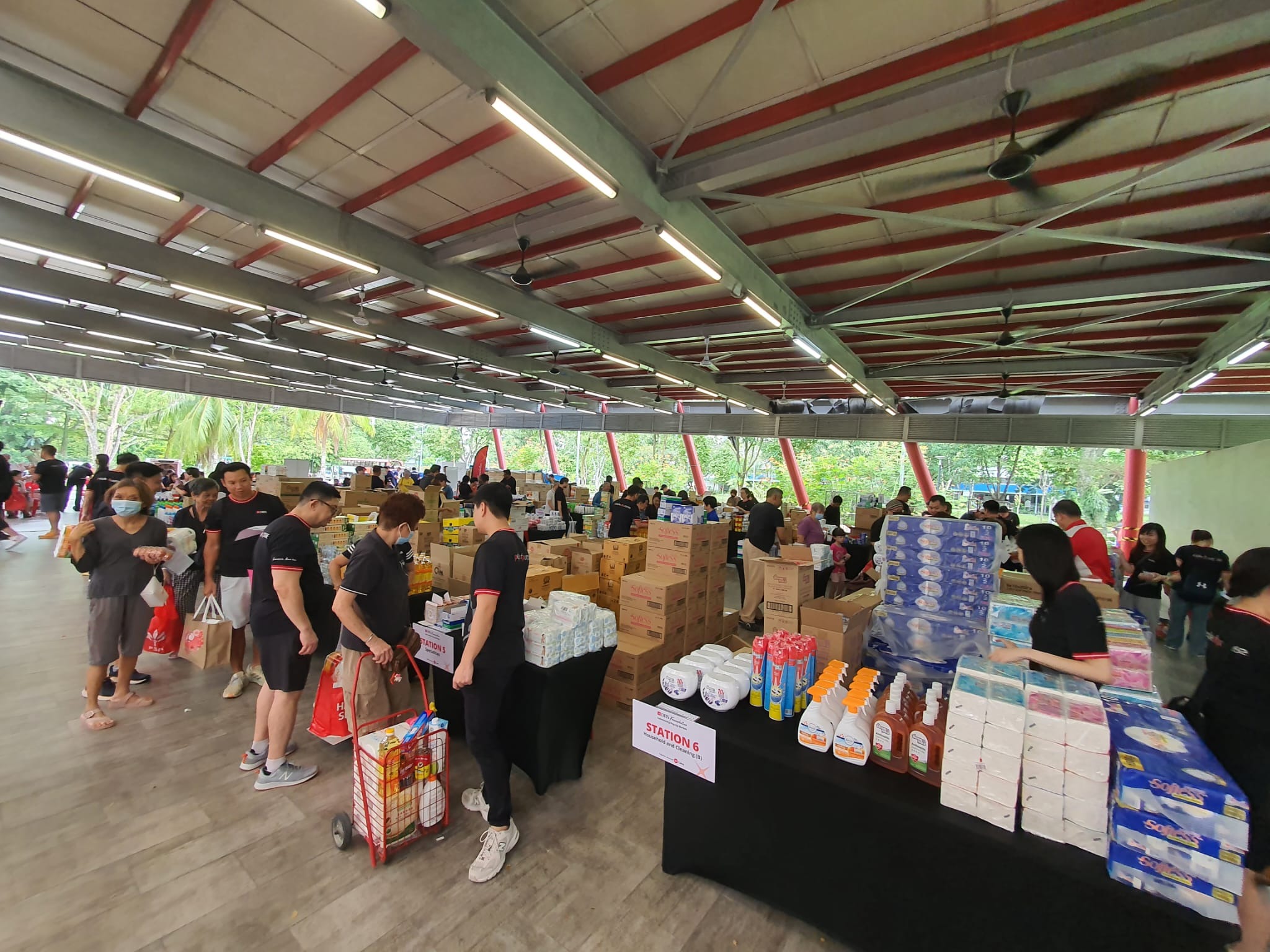 Pop up market at Healthy Precinct