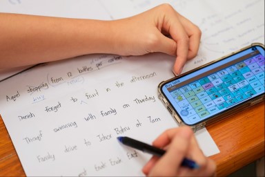 speech therapist communication impairment
